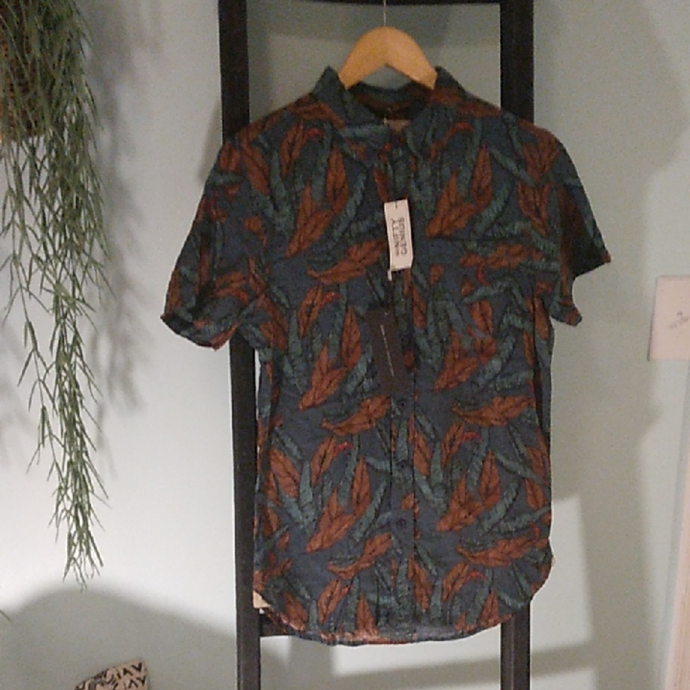 Nifty Genius Men's Tropical Print Button-Down Shirt